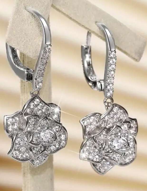 Stunning Super Sparkly Silver Plated Synthetic Zircon Inlay Open Flower Rose Drop Earrings