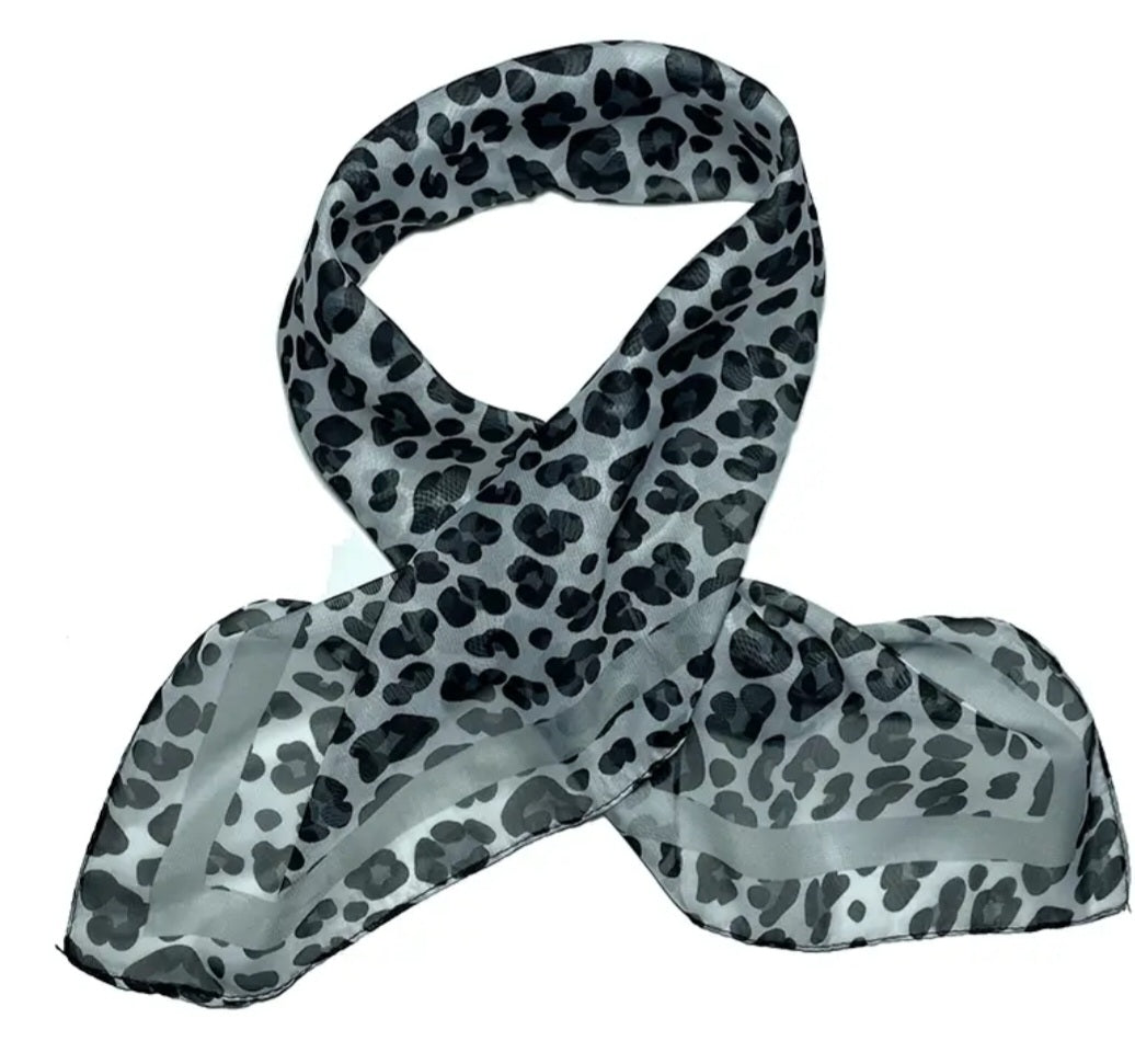 Lightweight Polyester Grey Leopard Print Scarf