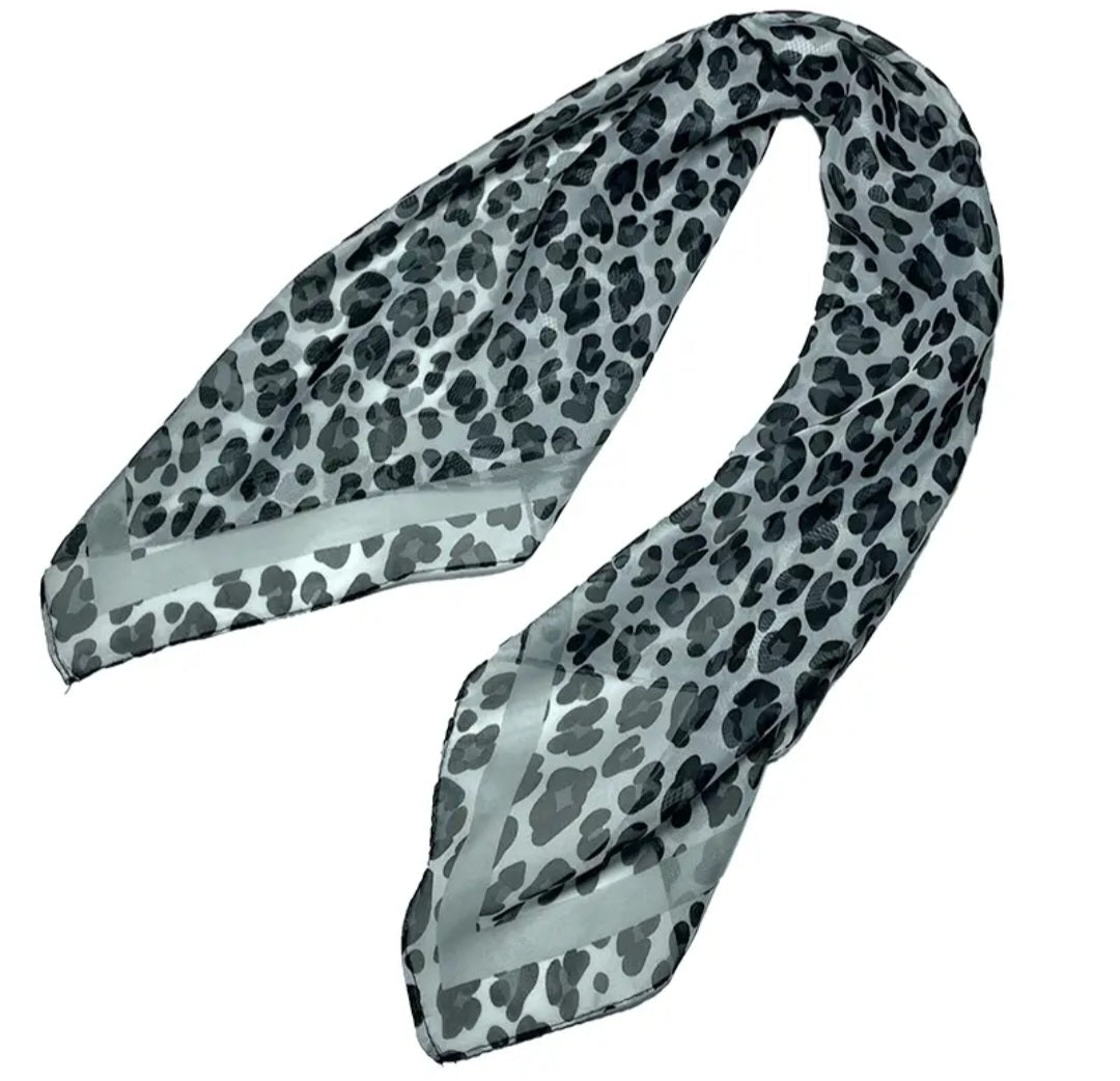 Lightweight Polyester Grey Leopard Print Scarf