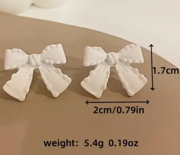 Bow Frill Edge Design White Enamel Painted Metal Stud Earrings