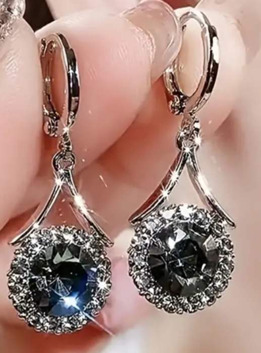 Super Sparkly Dainty Bling Silver Tone Rhinestone Circle Drop Earrings