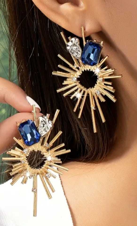 Large Showstopper Bling Stunning Star Burst Gold Plated Rhinestone Set Earrings