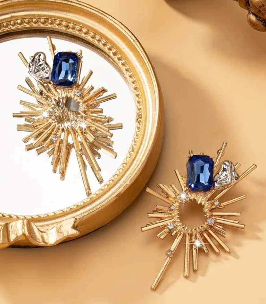 Large Showstopper Bling Stunning Star Burst Gold Plated Rhinestone Set Earrings