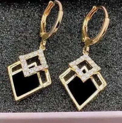 Sparkly Dainty Diamond Shape Geometric Rhombus Design Gold Plated Rhinestone Inlay Black Enamel Drop Earrings