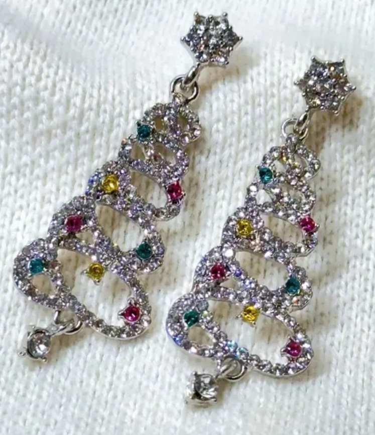 Festive Bling Rhinestone Inlay Silver Tone Spiral Design Christmas Tree Drop Dangle Earrings