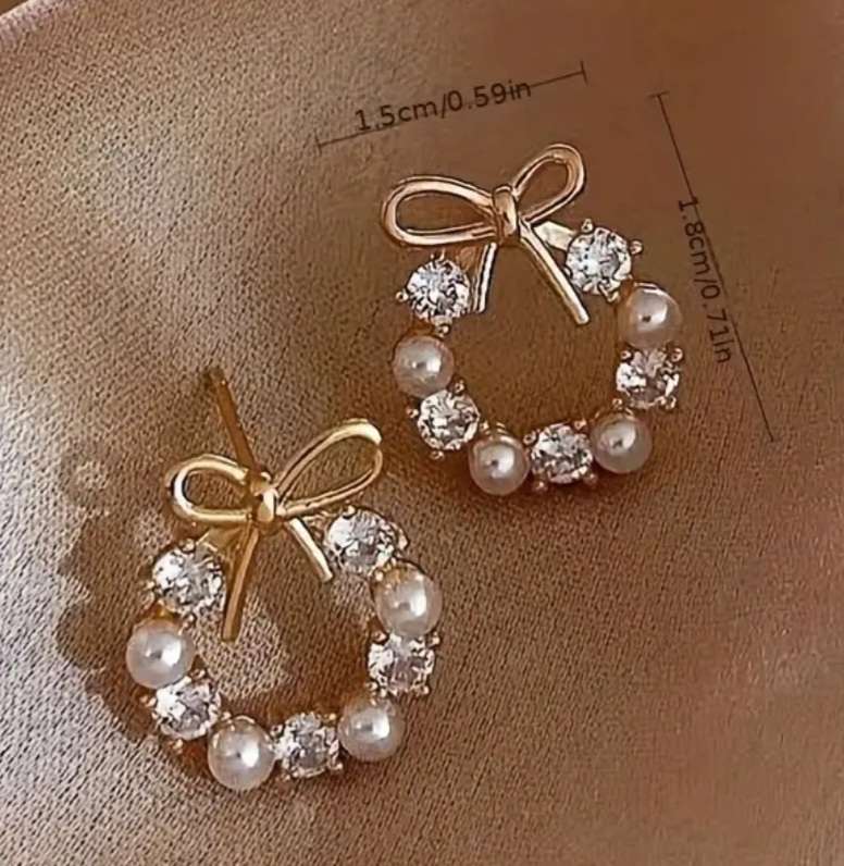 Gold Plated Very Sweet And Sparkly Imitation Pearl With Rhinestone Bow Ring Design Stud Earrings