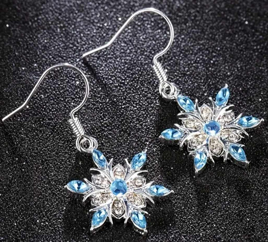 Exquisite Sparkly Blue White Rhinestone Silver Plated Snowflake Dangle Drop Earrings