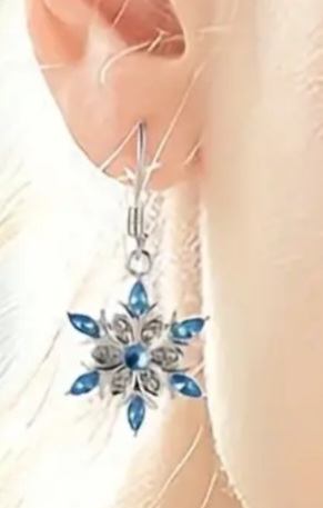 Exquisite Sparkly Blue White Rhinestone Silver Plated Snowflake Dangle Drop Earrings