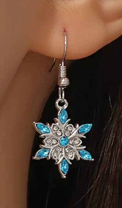 Exquisite Sparkly Blue White Rhinestone Silver Plated Snowflake Dangle Drop Earrings