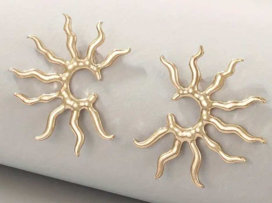 Bold Funky Large Unique Sun Ray Sunburst  Gold Plated Metal Large Stud Earrings