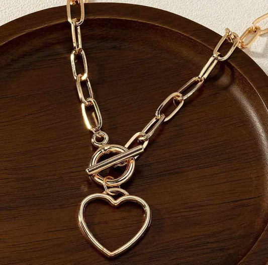 Classy Lightweight Gold Plated Buckle Chain Hollow Heart Pendant Necklace