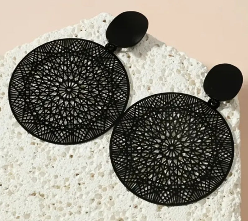 Black Large Lightweight Thin Metal Circle Pattern Design Drop Earrings