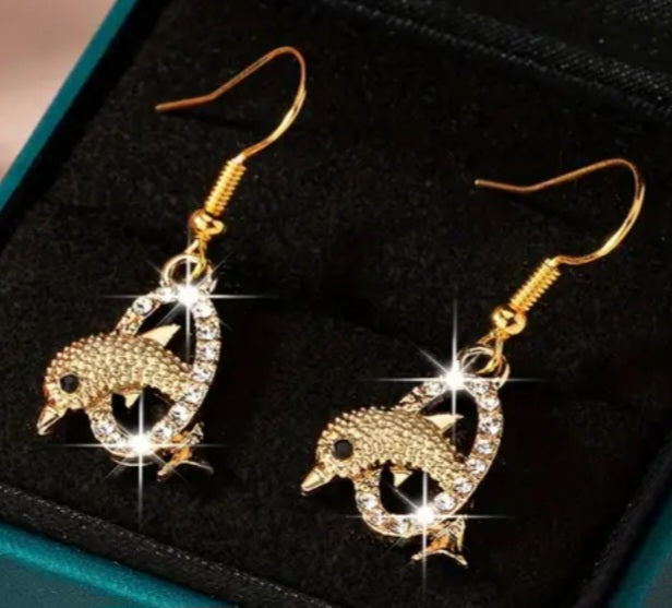 Dolphins Jumping Through Rings Rhinestone Gold Plated Dangke Earrings