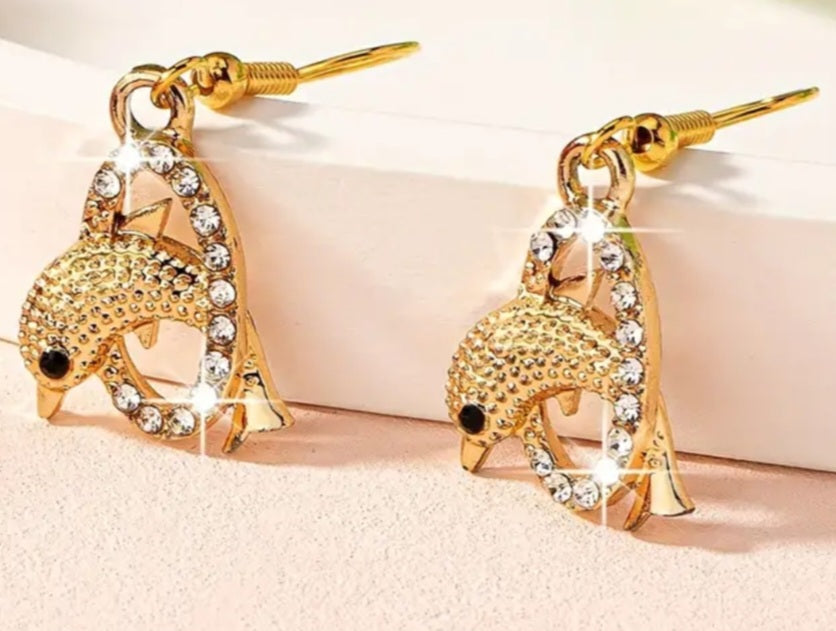 Dolphins Jumping Through Rings Rhinestone Gold Plated Dangke Earrings