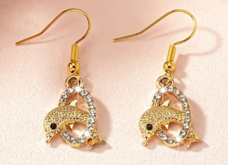 Dolphins Jumping Through Rings Rhinestone Gold Plated Dangke Earrings