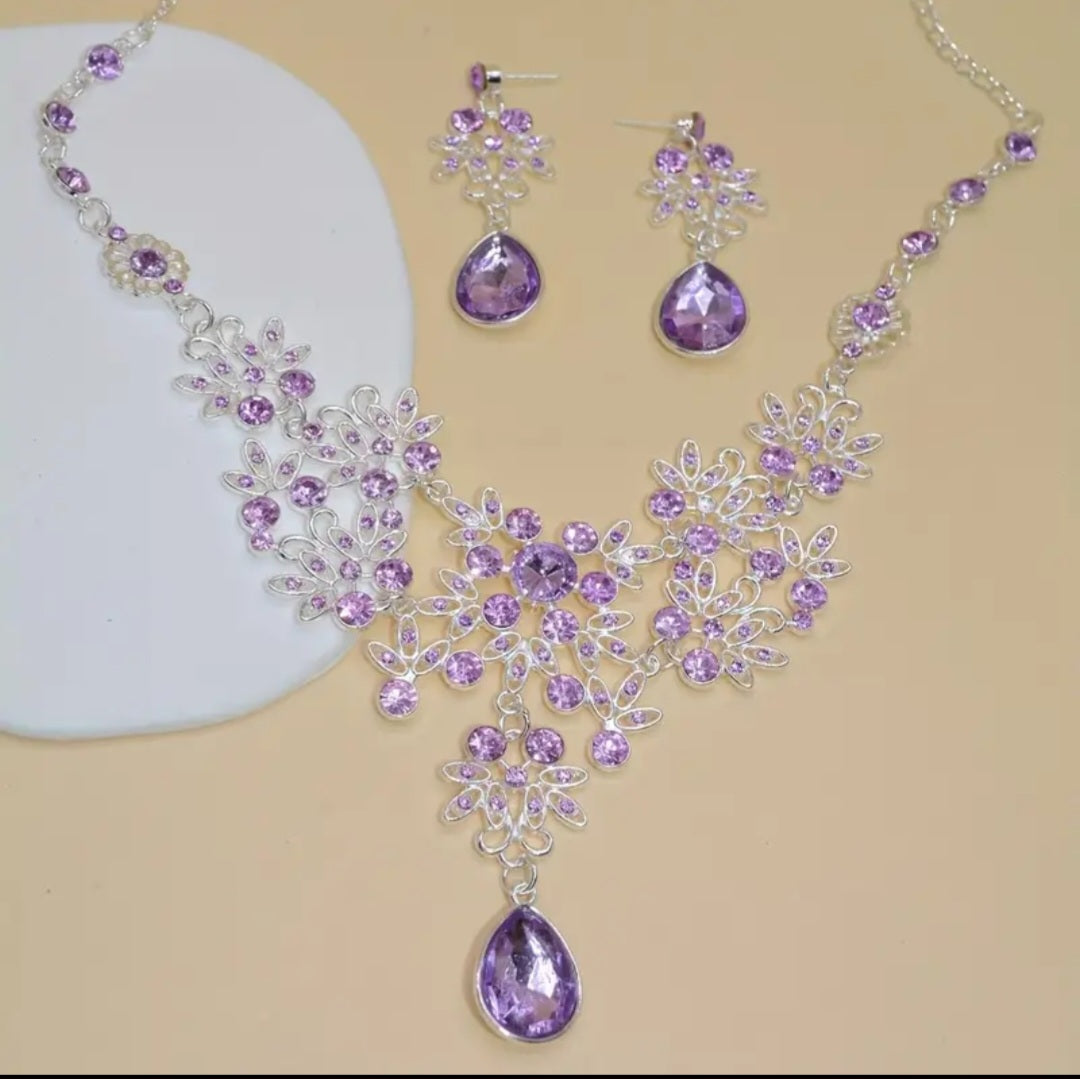 Breathtaking Showstopper Ultimate Bling Purple Rhinestone Crystal Silver Plated Necklace And Drop Earrings Set