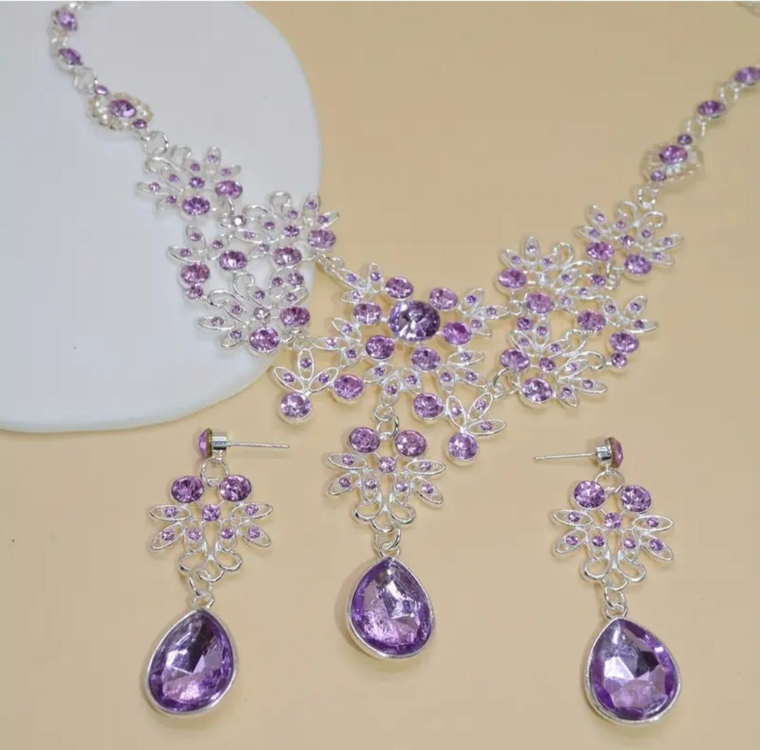 Breathtaking Showstopper Ultimate Bling Purple Rhinestone Crystal Silver Plated Necklace And Drop Earrings Set