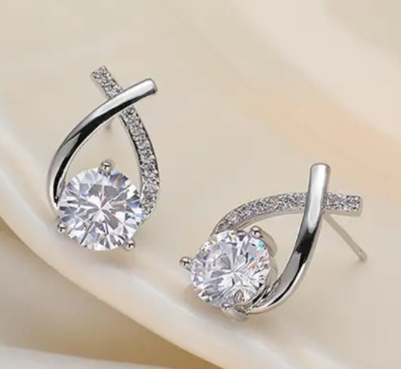 Classy Cross Design Elegant Silver Plated Crystal Rhinestone Stud Earrings