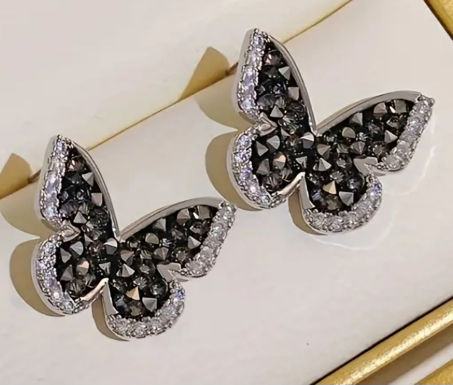 Beautiful Black white Rhinestone Crystal Butterfly Stud Earrings