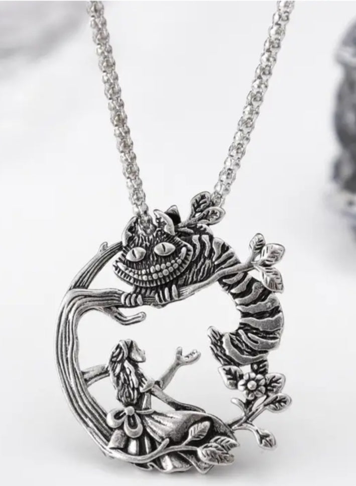 Alice In Wonderland Inspired Cheshire Cat Retro Silver Plated Antique Look Necklace