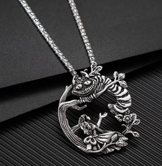 Alice In Wonderland Inspired Cheshire Cat Retro Silver Plated Antique Look Necklace