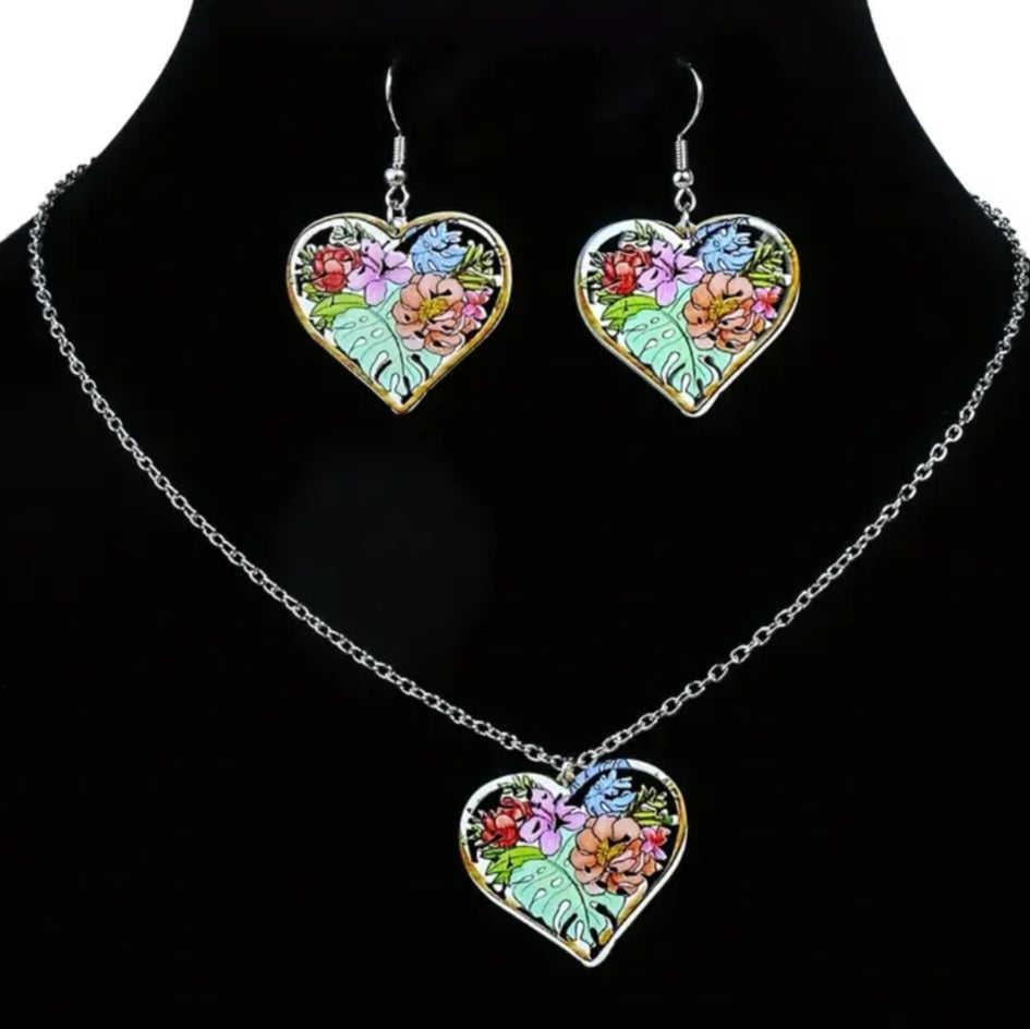 Floral Leaves Heart Shaoed Wooden Pendant On Chain And Earring Set