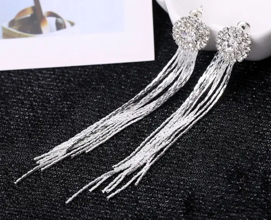 Sparkling Circle Rhinestone Long Drop Dangle Silver Plated Chain Tassle Earrings