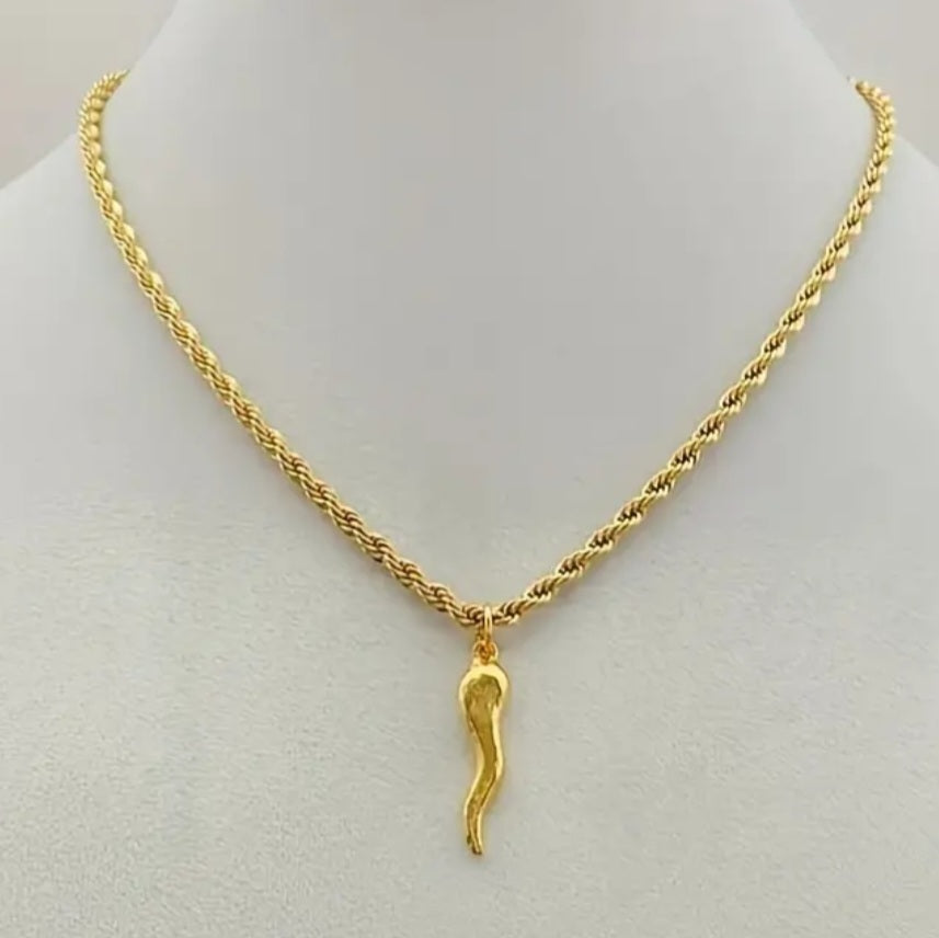 Cornicello Cornetto Corno Italian Good Luck Horn Chillies Gold Plated Charm On Twist Chain Necklace