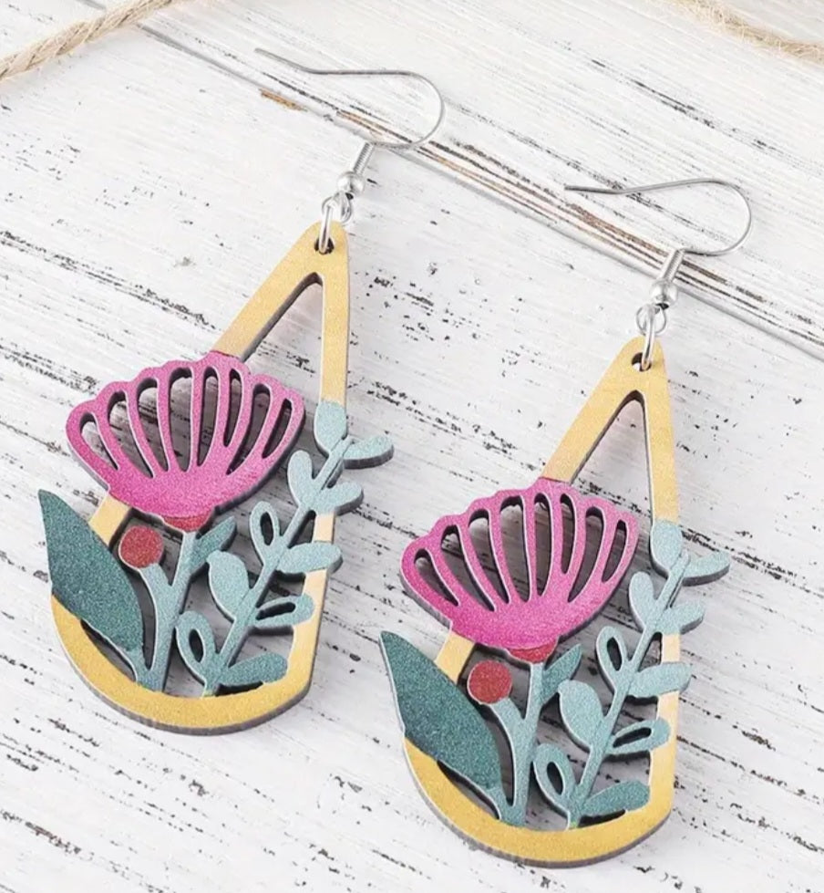 Beautiful Native Flower Design Tear Drop Wood Dangle Drop Earrings