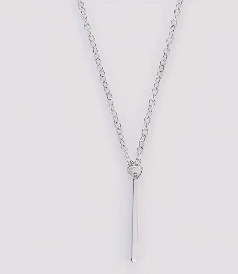 Elegant Dainty Short Chain Circle Ring And Bar Design Silver Plated Necklace