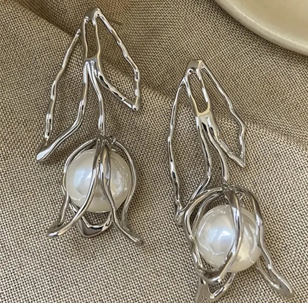 Giant Silver Plated Faux Pearl Drop Tulip Flower Design Dangle Earrings