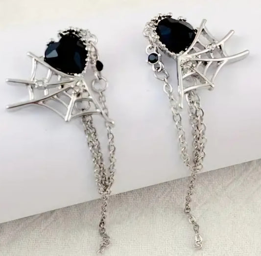 Gothic Black Rhinestone Heart Silver Plated Spider Web With Chain Design Halloween Stud Earrings