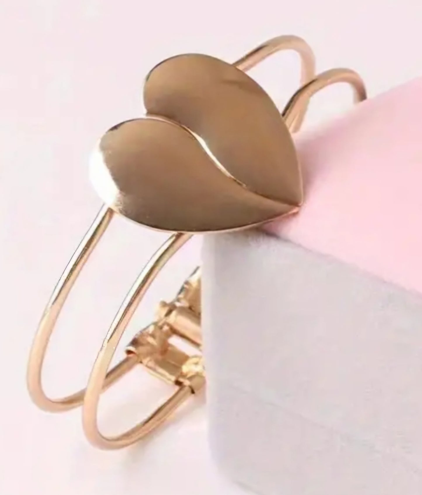 Gold Plated Heart Design Hinge Metal Bracelet Bangle