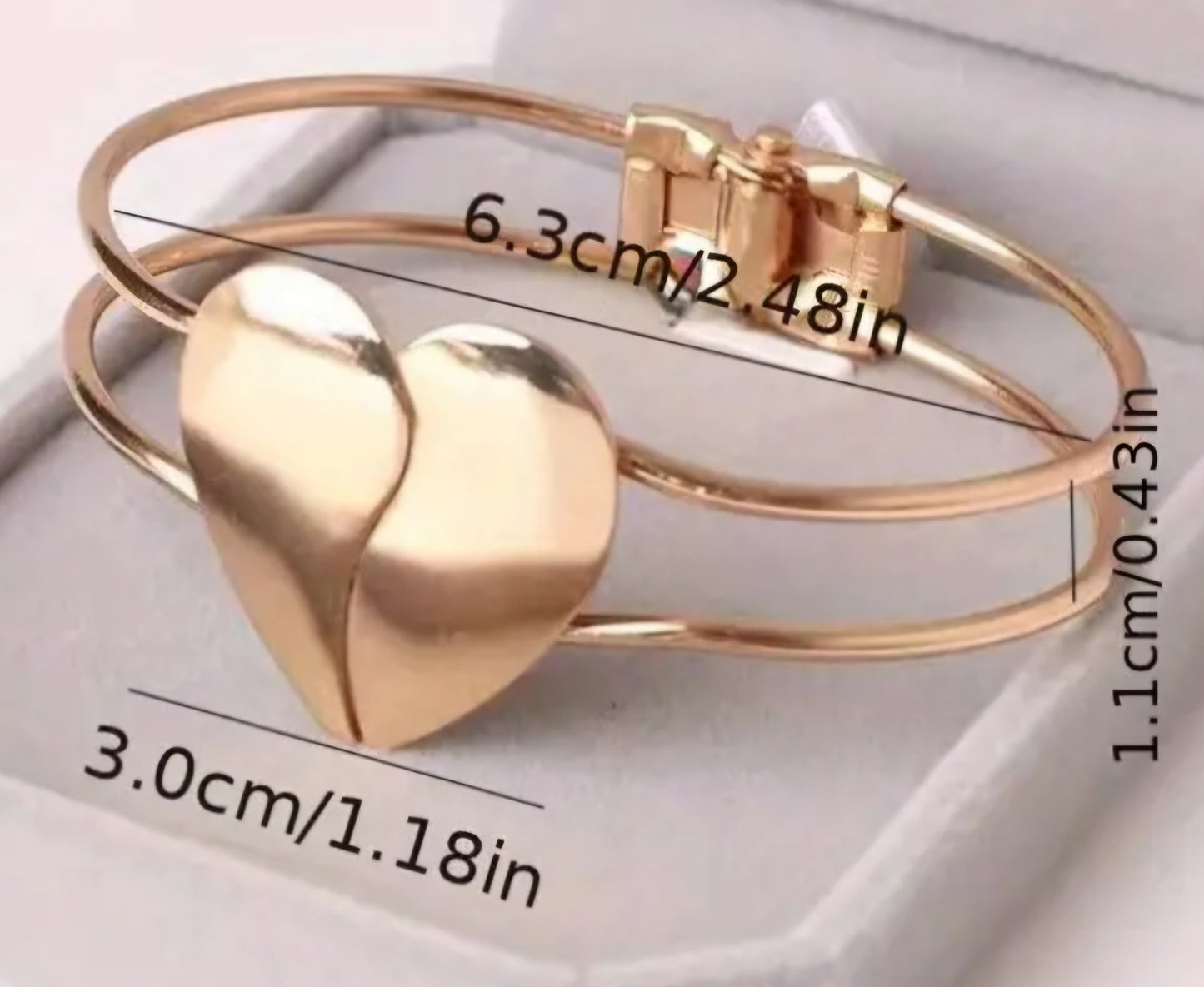 Gold Plated Heart Design Hinge Metal Bracelet Bangle