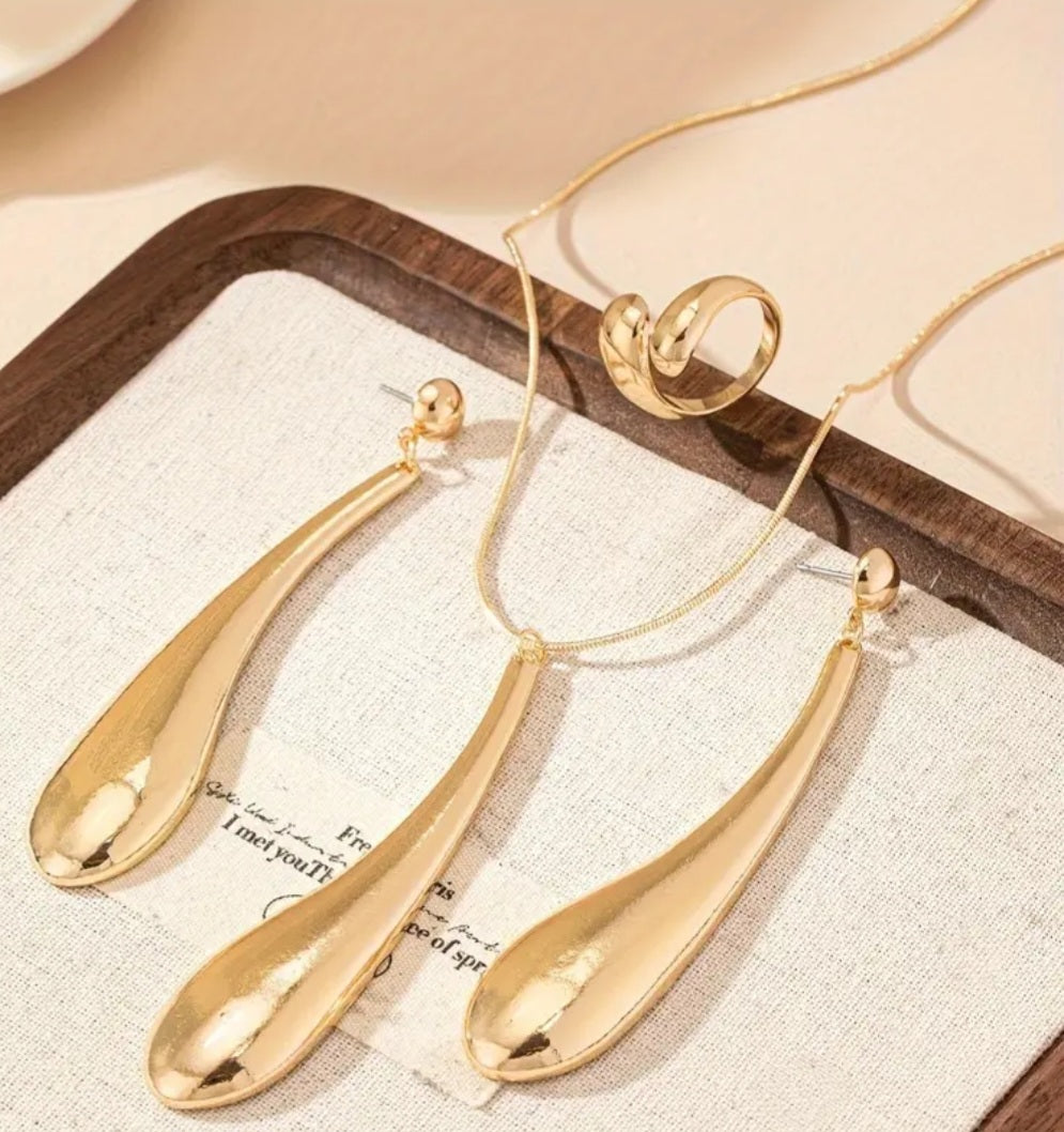 Long Tear Drop Gold Plated Metal Extra Large Drop Earrings Necklace Pendant And Ring 4 Piece Set