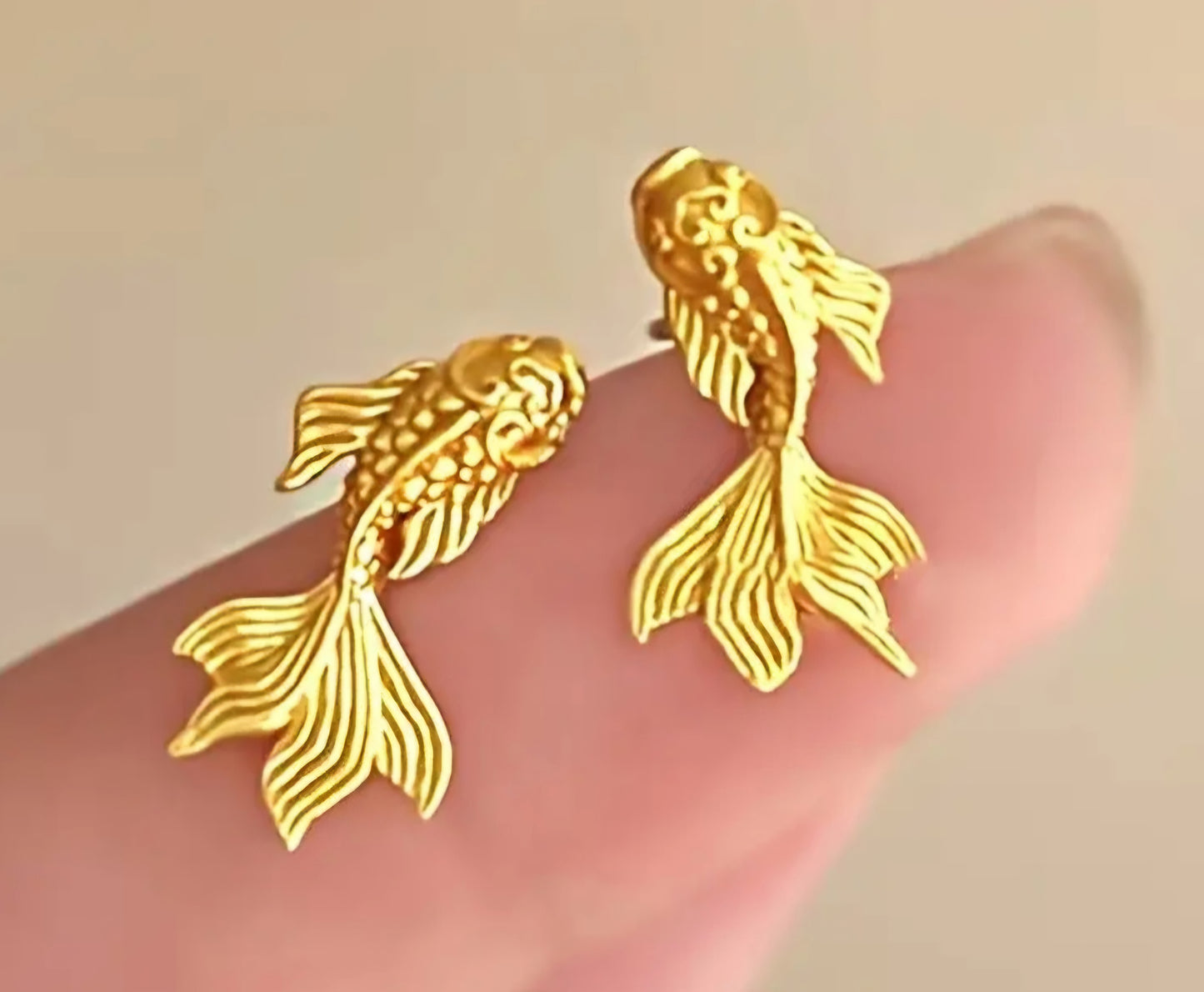 Adorable Gold Plated Koi Fush Chinese Good Luck Fortune Small Teeny Stud Earrings