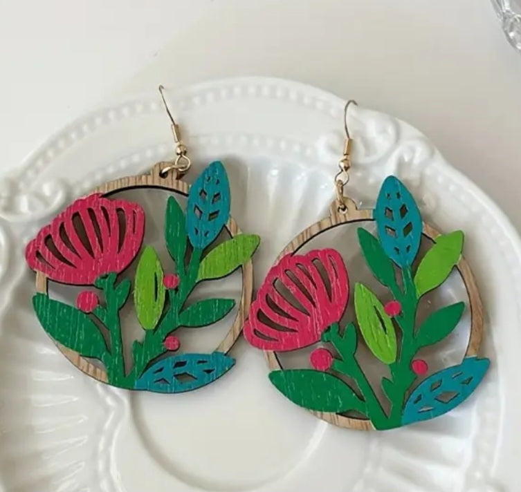 Beautiful Native Flower Design Wood Round Dangle Drop Earrings