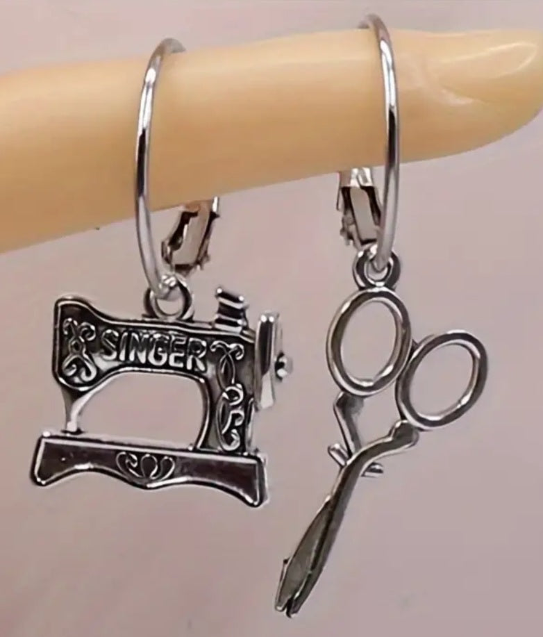 Antique Vintage Singer Sewing Machine Scissors Silver Plated Retro Drop Dangle Earrings