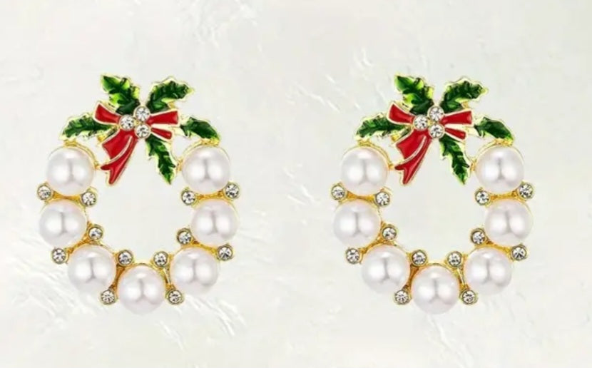 Christmas Wreath Festive Faux Pearl Rhinestone Inlay Enamel Gold Plated Stud Earrings