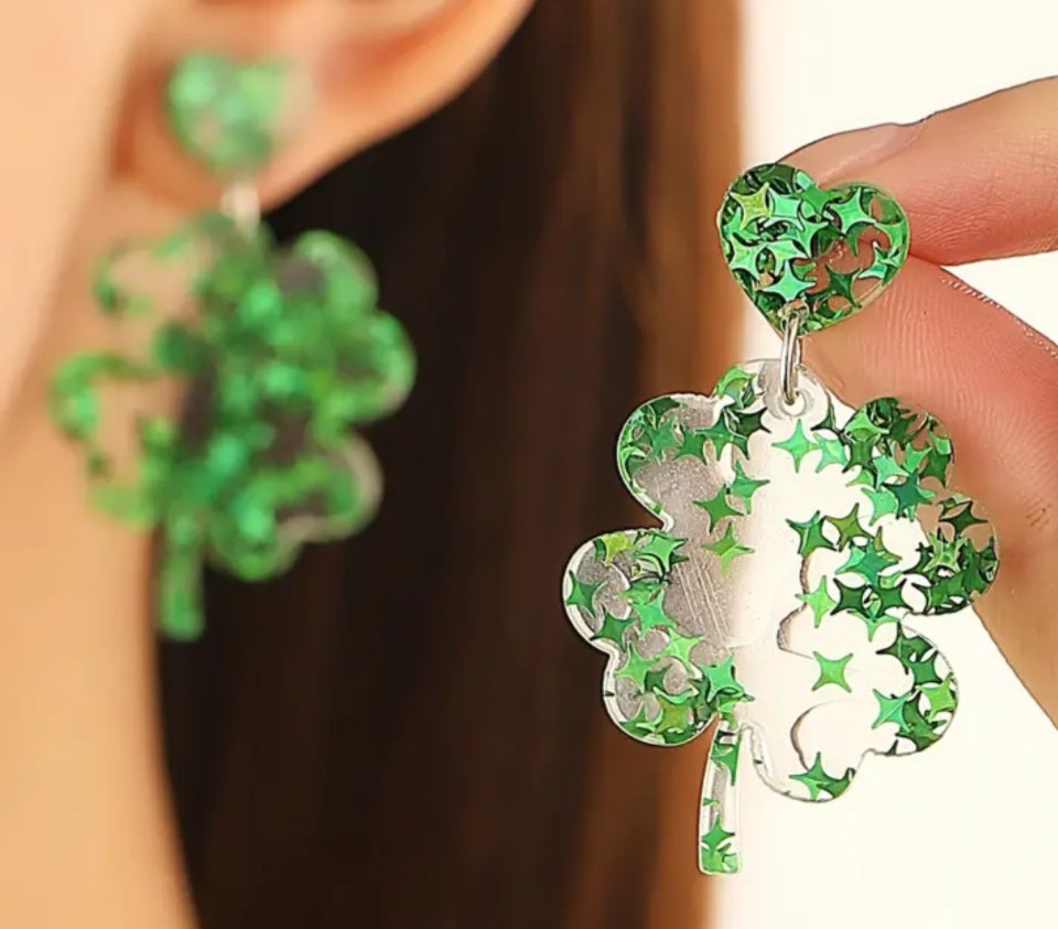 Acrylic Four Leaf Heart Drop Transparent Glitter Sparkle Green Design Saint Patrick's Day Dangle Earrings