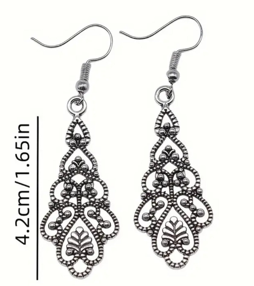 Antique Silver Plated Boho Bohemian Filagree Leaf Design Metal Drop Dangle Earrings