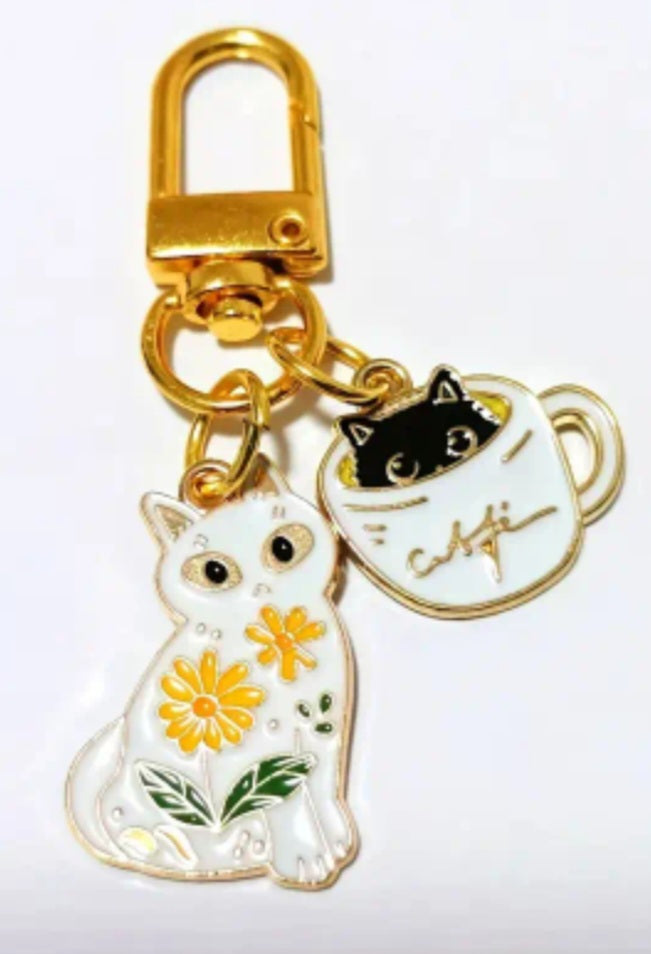 Cat Kitten Floral Design White Enamel Gold Plated Key Chain FOB Charm