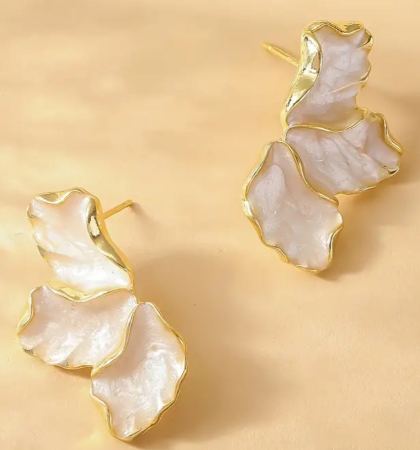 Enamel Gold Edge Floral Flower Petal Fancy Scalloped Small Stud Earrings