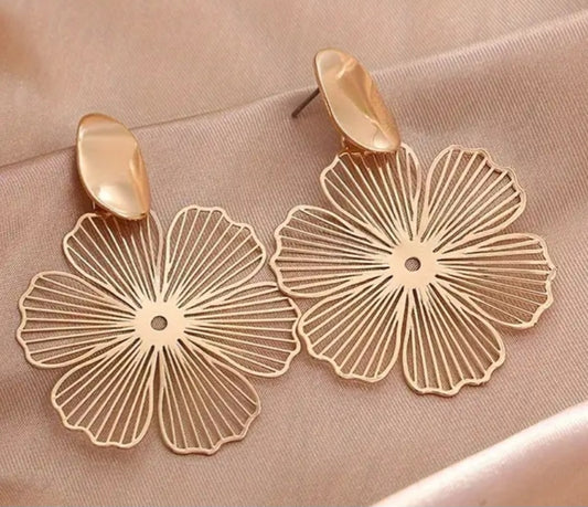 Beautiful Fancy Floral Flower Design Gold Metal Fine Line Lightweight Drop Dangle Earrings