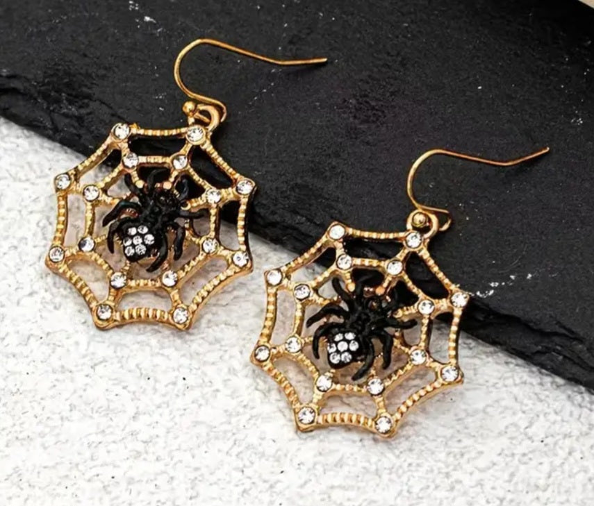 Gold Plated Rhinestone Inlay Spider On Web Gothic Punk Halloween Design Drop Dangle Earrings
