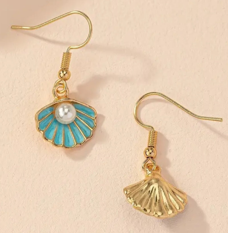 Enamel Painted Gold Plated Faux Pearl Blue Scalloped Shell Design Drop Dangle Earrings